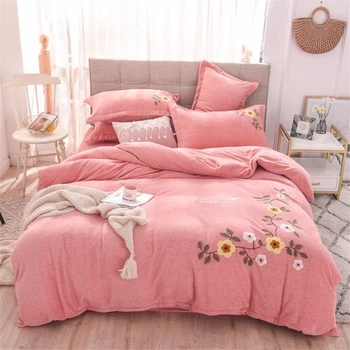 

Blancstar 2019 Milk Velvet 3D Embroidery Four-piece Bed Linen Stitch Bedding Set Comforter Bedding Sets Comfort For Baby Q009