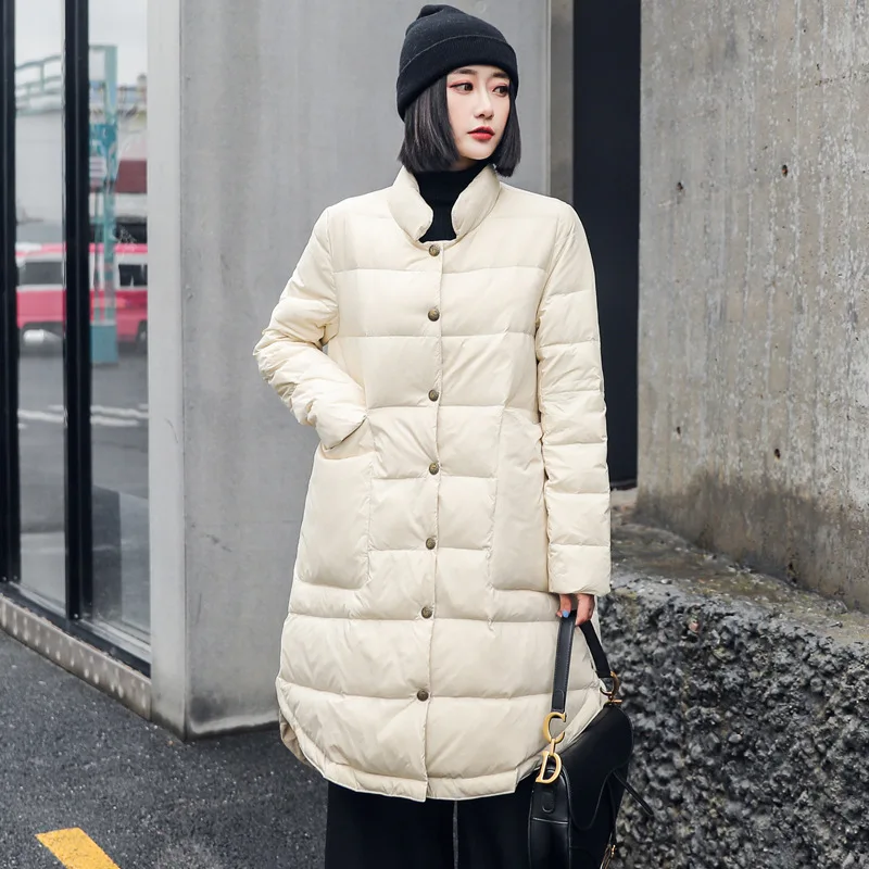 

The new 2020 lightweight national print down jacket for women in the medium and long sizes of fashionable bright goose coat