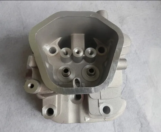 CYLINDER HEARD HONDA GX240-270 1