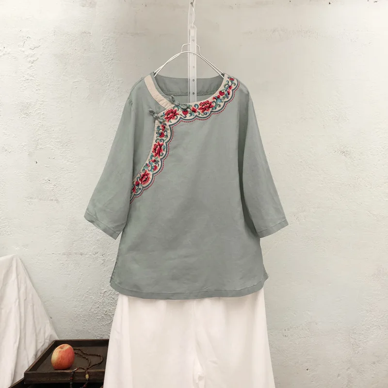 

Johnature 2019 New Chinese Style Shirts Embroidery Women Blouses And Tops Button Autumn Vintage O-Neck Long Sleeve Linen Shirts
