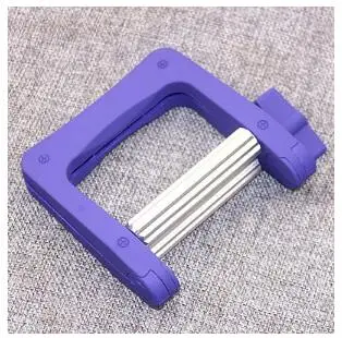 

Hair metal squeezing toothpaste device squeezing hair cream hand cream pigment ointment cream glue squeeze tool holder