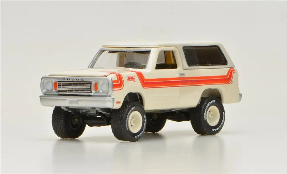 1: 64 1978 Dodge Ramcharger модель автомобиля из сплава| |