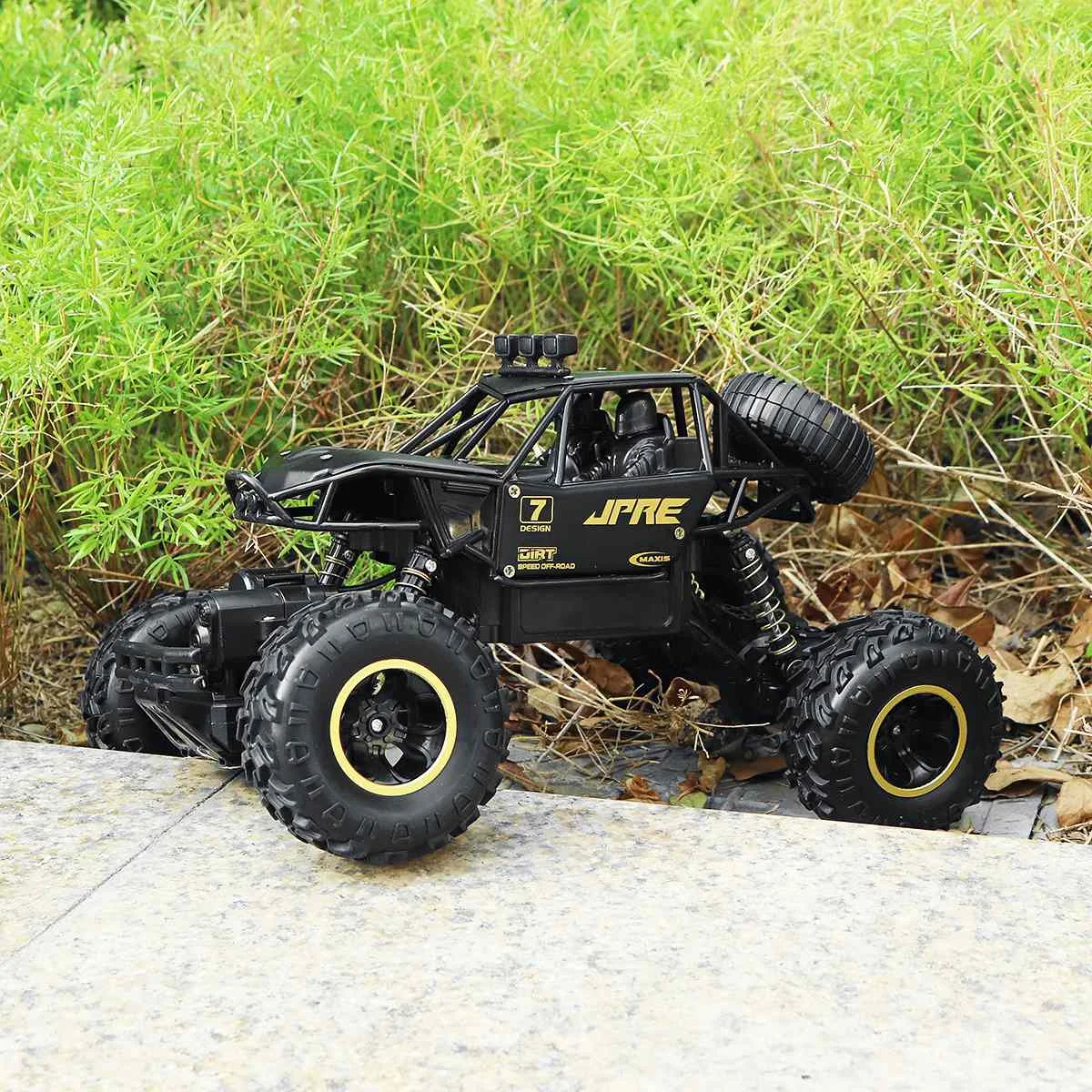 1:16 4WD RC Cars 28cm 2.4Ghz Raido Control High Driving Speed Off-road Climing Remote Control Model Truck Toys For Children