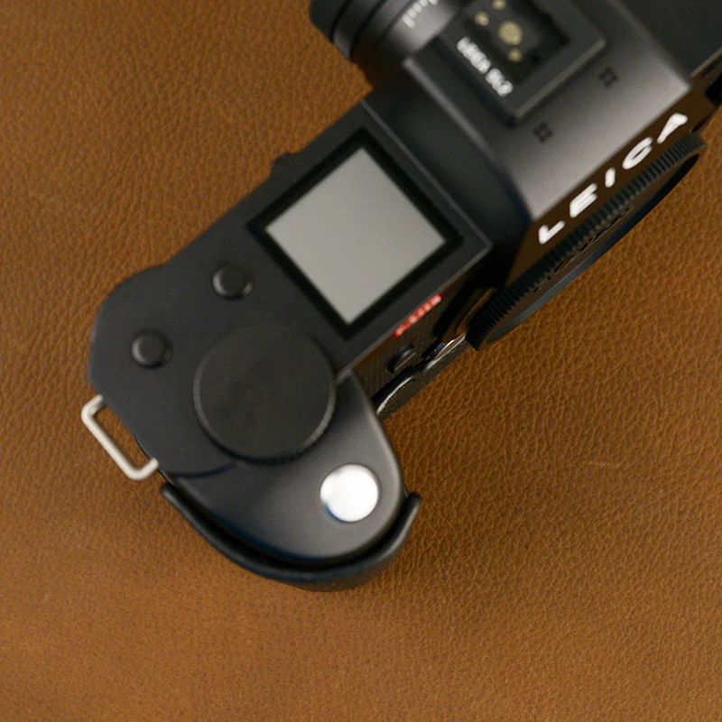 本革は手作り カメラケース LEICA ライカ SL2用 Leica Q2 Leather half Case | The best ever ready case for