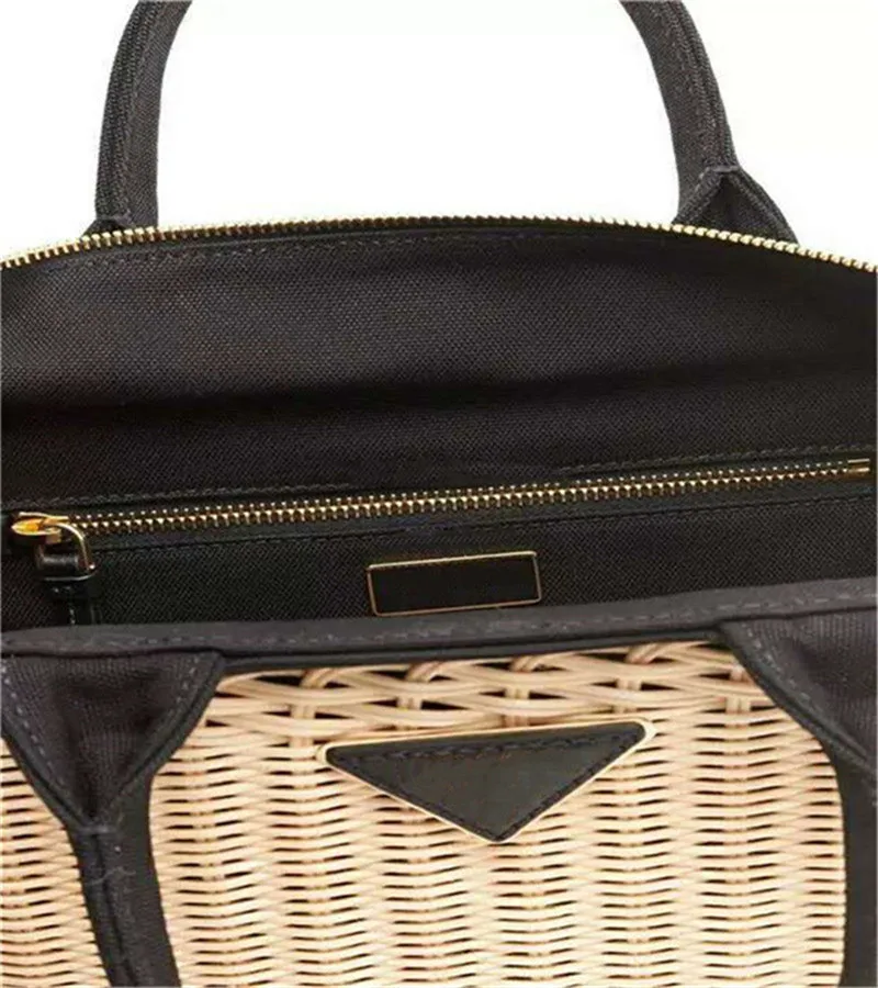 e9b8258f0f06684daba27e1fb8428a5_副本