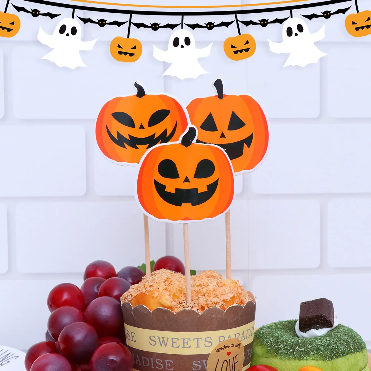 Halloween Cake Toppers 3 Styles Ghost Cake Fruit Picks Funny Cake Decorating Dessert Toppers for Halloween Party Ghost Festival