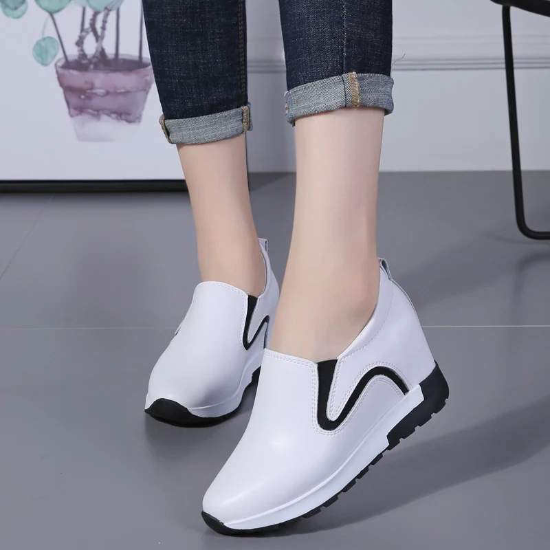 

Plardin New Women Flat Platform Coin Loafers Suede Leather Slip On Moccains Ladies Spring Shoes Flats Women Creepers Sneakers