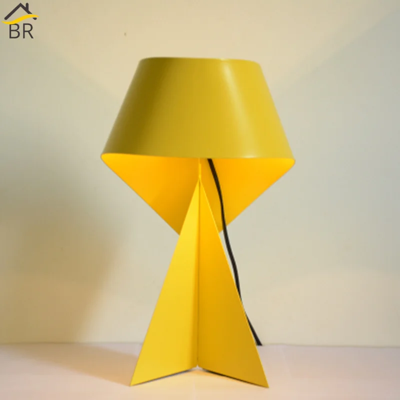 

BR Nordic Creative Modern Origami Table Lamp LED Decorative Light for Living room Bedroom Eye Protection Reading Lamps