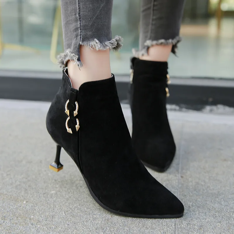 

2018 Autumn And Winter New Style Europe And America Chunky Heel Pointed Martin Boots Women's Man-made Diamond Side Zipper High H
