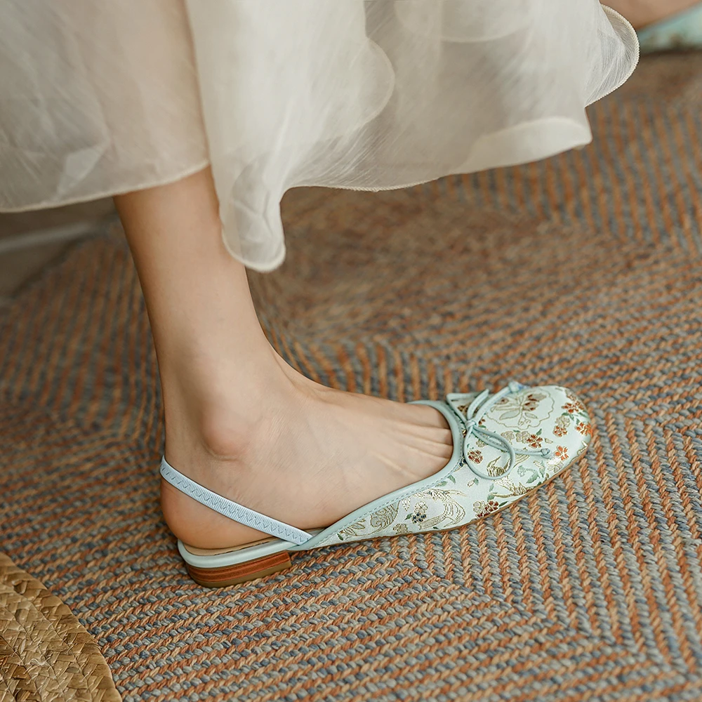 

Туфли женские шелковые с вышивкой, элегантные туфли на плоской подошве, туфли Muller телесного цвета, повседневные, с бантом, на ремешке, 40, летние