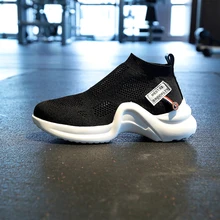 Оригинальные новые женские кроссовки; Вулканизированная обувь; спортивная обувь для танцев; обувь для фитнеса; уличная прогулочная обувь, увеличивающая рост