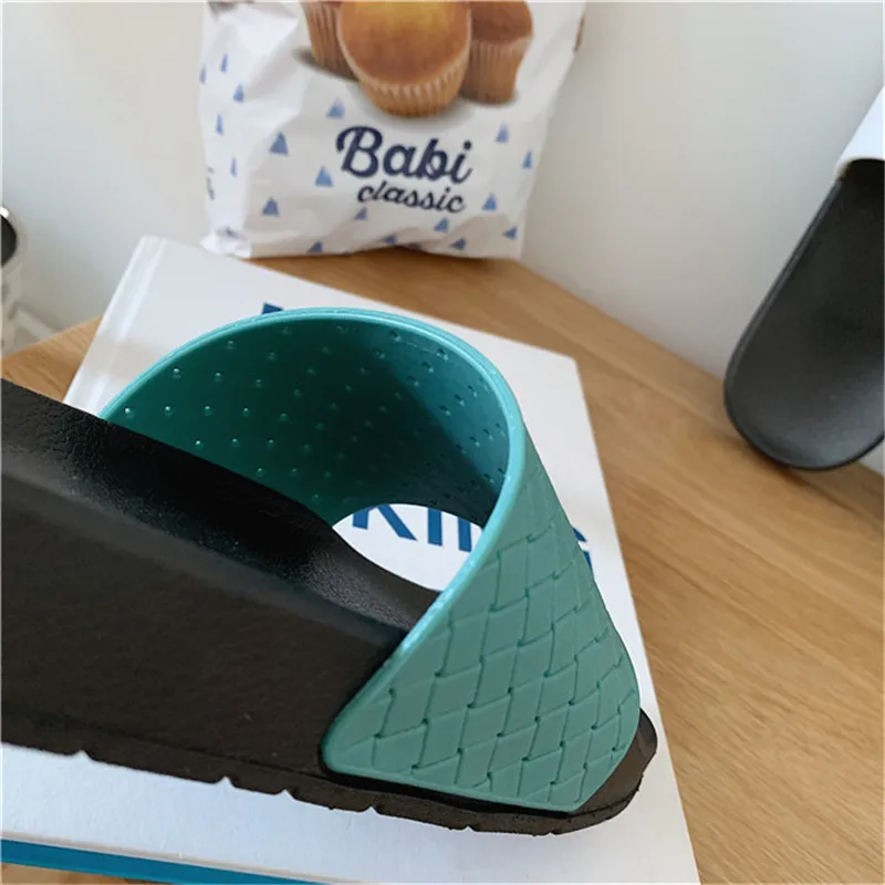 Home Slippers Female Indoor Slippers Beach Flip flops Comfortable Soft Beautiful Outdoor Slippers Shoes Guest Flip flops