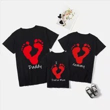 

Foot Print Family T-shirts Summer Mother Daughter Father Son Matching Tops Short Sleeve Daddy Mommy and Me Tee-Shirt Clothes