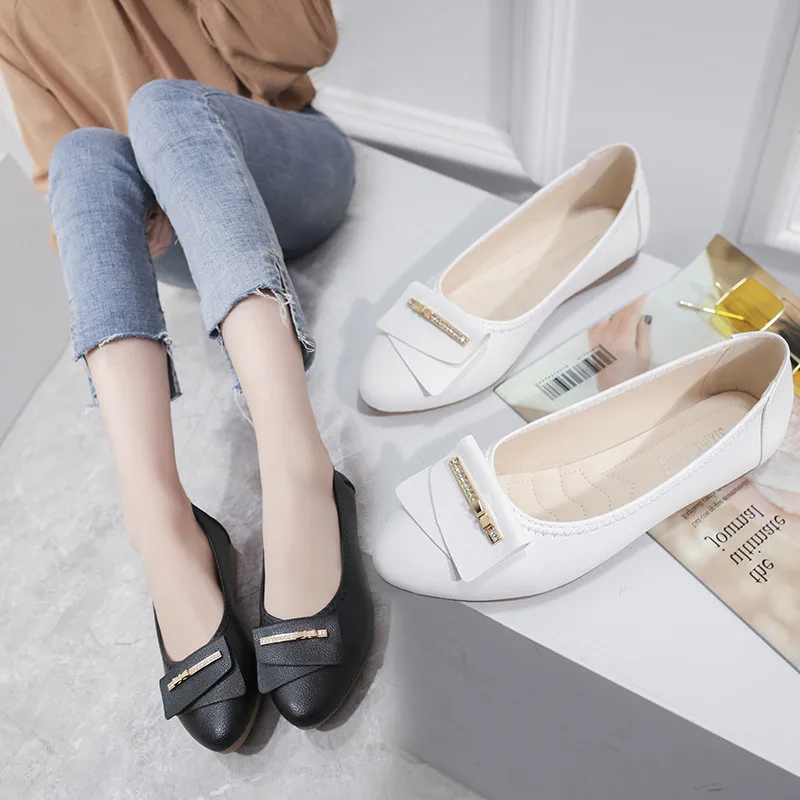 

Женские мокасины из искусственной замши, лоферы, удобные, большого размера, для бабушки, 2021