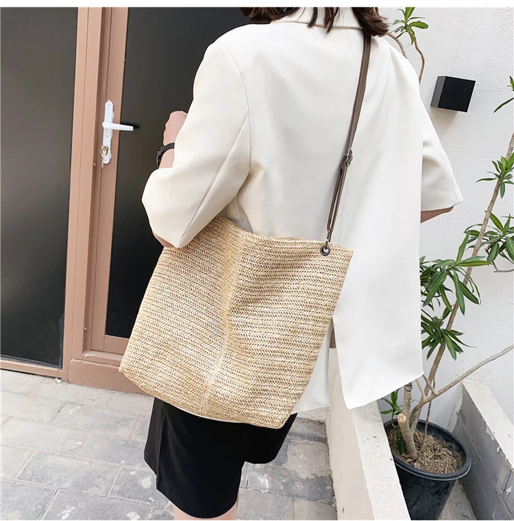 2021 New Casual Large Capacity Tote Women Straw Handbags Luxury Woven Designer Lady Shoulder Messenger Bags Female Big Purses