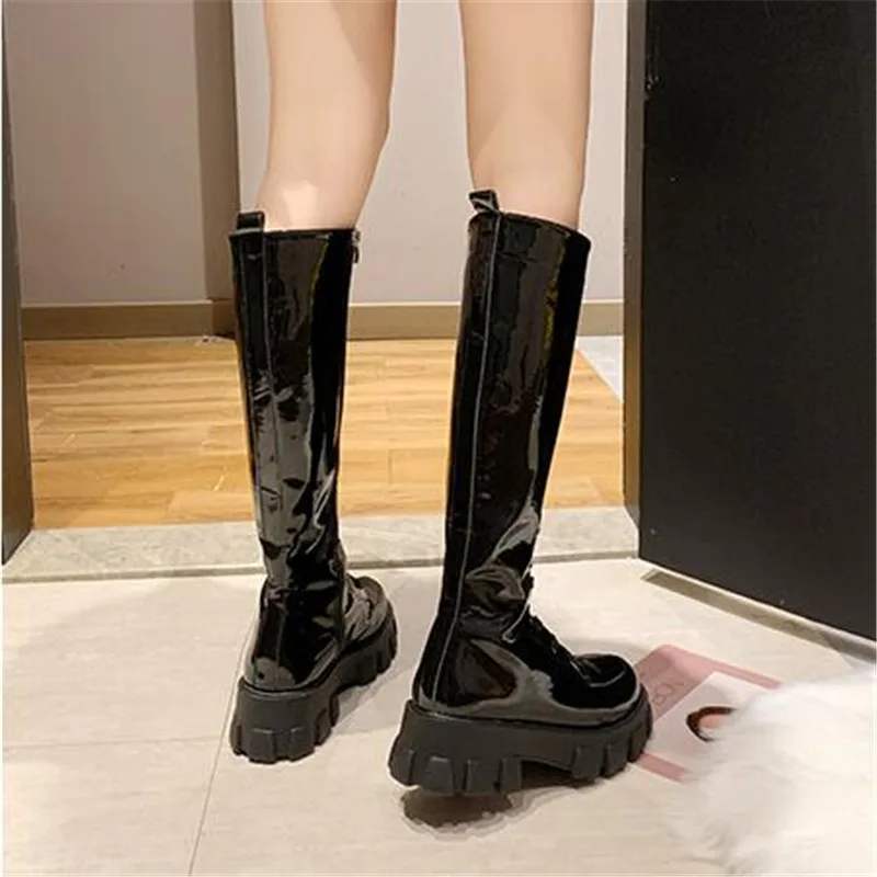 Ceny Cukierkowe kolory Sexy Slim skórzane kozaki damskie damskie jesienne zimowe buty do kolan moda damska buty na słupku z paskiem długie buty