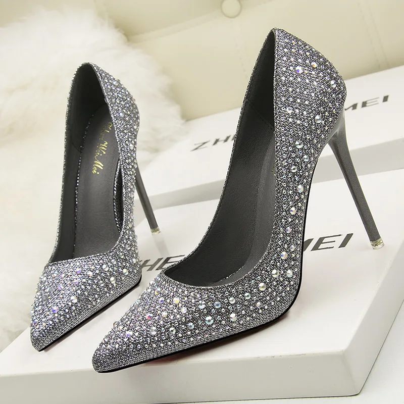 

Korean fashion sweet and elegant elegant high-heeled high-heeled shallow mouth was thin pointed rhinestone shoes BBNX05270
