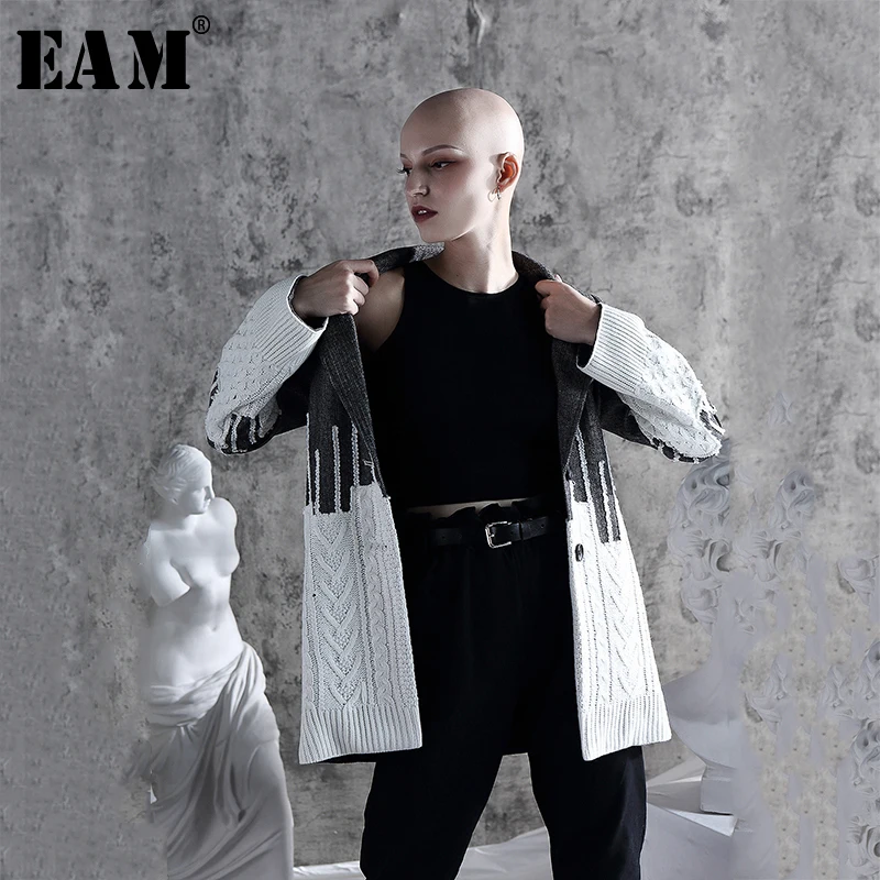 

[EAM] Loose Fit Contrast Color Loose Fit Sweater Jacket New Lapel Long Sleeve Women Coat Fashion Tide Autumn Winter 2020 1A308