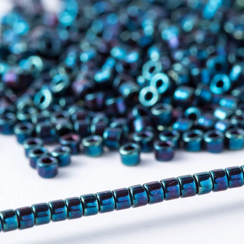 DB25 Miyuki delica metallic seed bead (2)