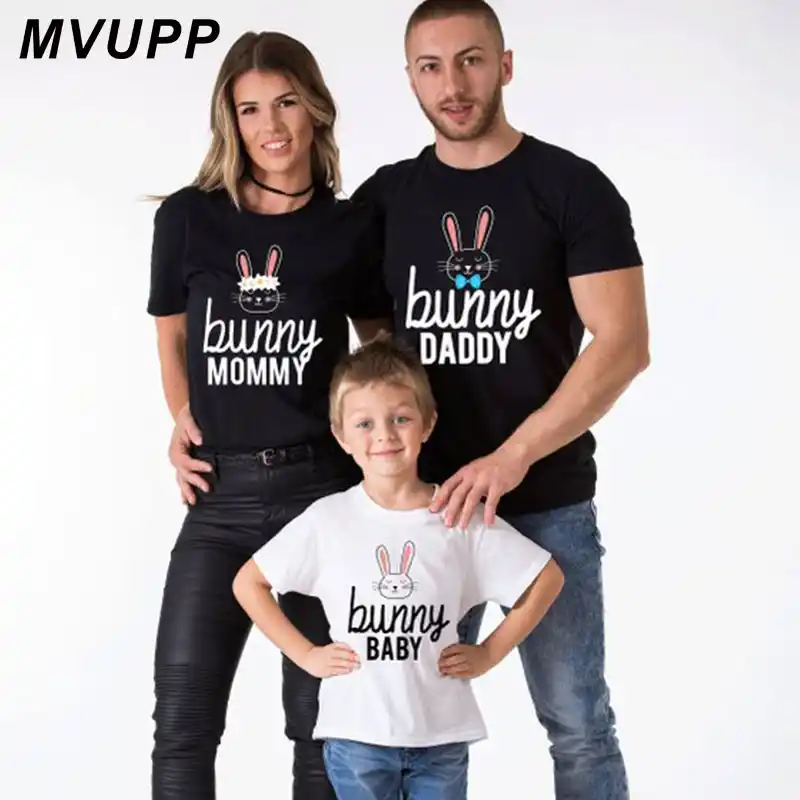 Ropa De Pascua A Juego Para Mama Y Papa Bebe Camisetas Cortas De Algodon Con Estampado De Dibujos Animados Para Papa Mama Hijo E Hija Trajes Iguales De Familia Aliexpress