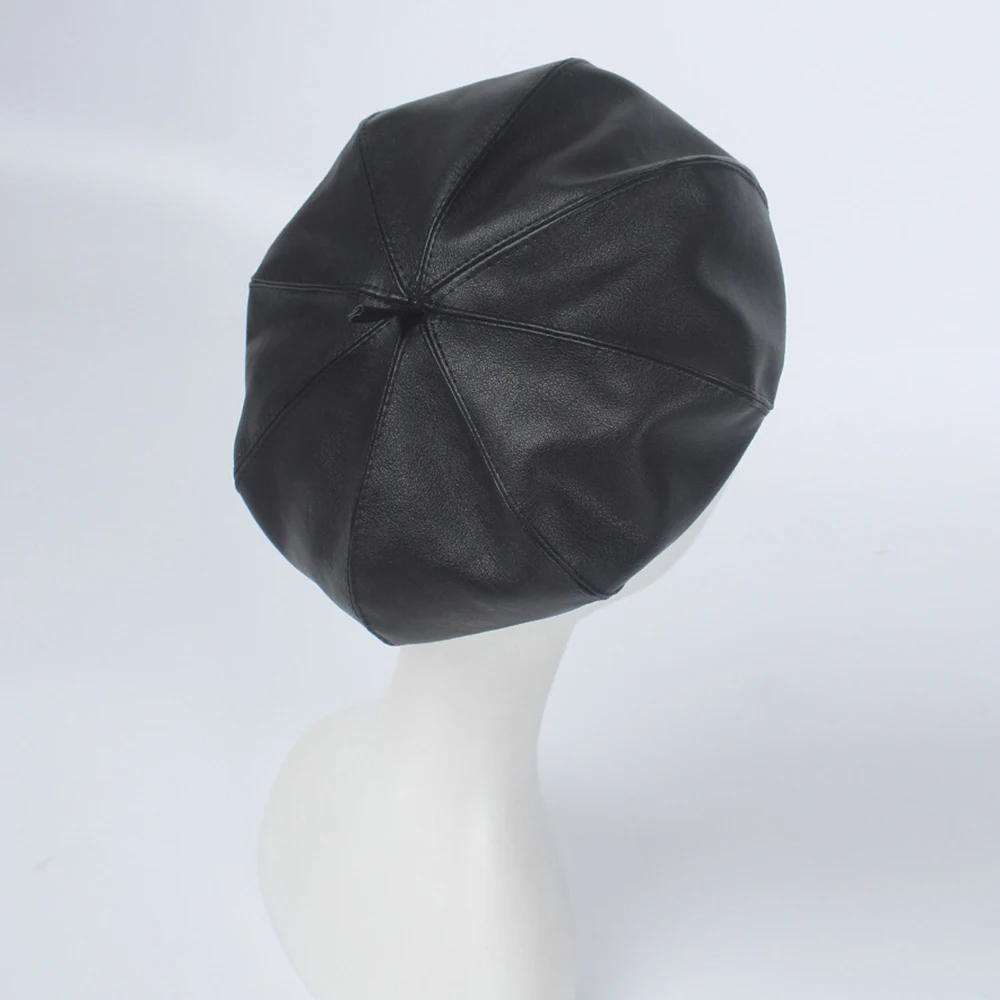 Искусственная кожа плоский топ черные женские Восьмиугольные шляпы женские осенне-зимние берет французский художник теплая шапка бини