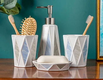 

Creative 4PCS Bathroom Toiletries Supplies Couples Brush Mouth Cup Lotion Bottle Soap Box Bathroom Ceramic Set Home Decor LF916
