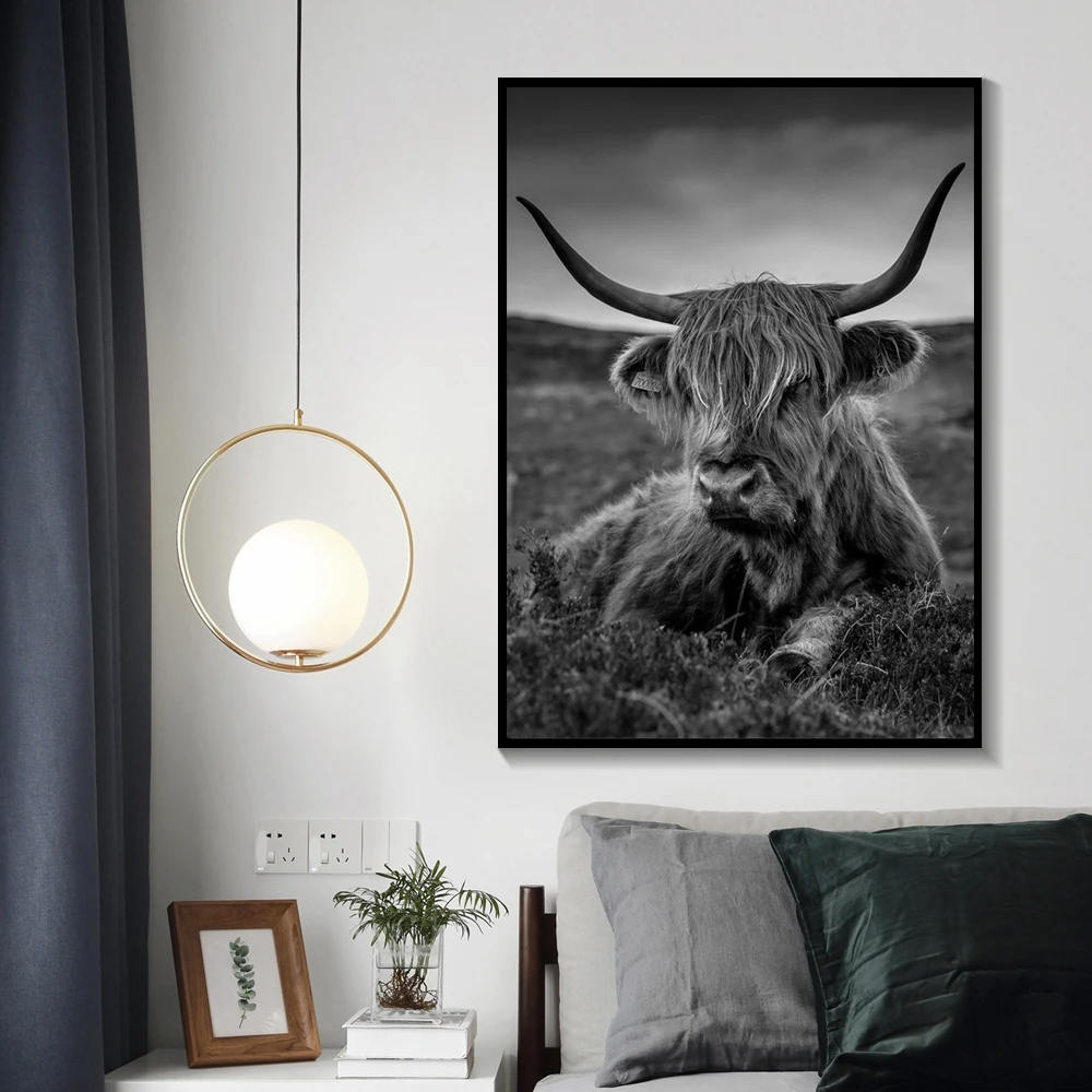 Minimalist-Farm-Animal-Canvas-Painting-Black-Highland-Cow-Wall-Art-Highland-Bull-Posters-and-Snow-Prints (3)