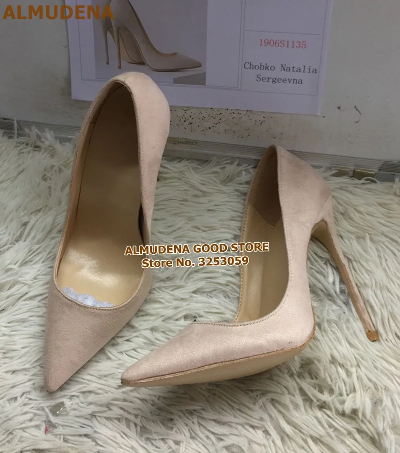 1906S1135 米色绒面尖头  12cm 名流