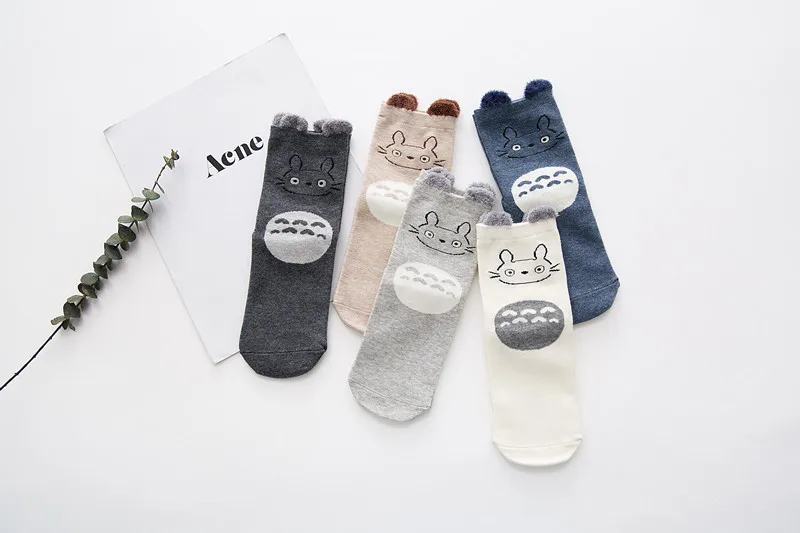 Description Picture 4 of item5 pairs lot pack women socks The New arrival Stereo ear cartoon animals happy funny cotton cute socks Feather yarn socks