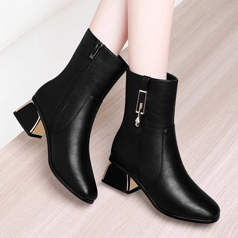 

Chunky Heel Short Boots Women's Mom Leather Boot 2019 Autumn And Winter New Style Tube Martin Boots British Style Boots WOMEN'S