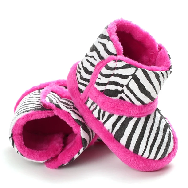 Зимняя обувь для маленьких мальчиков и девочек; Теплая обувь для младенцев; Детские ботиночки с искусственным мехом для девочек; Детские ботиночки в полоску «Зебра»