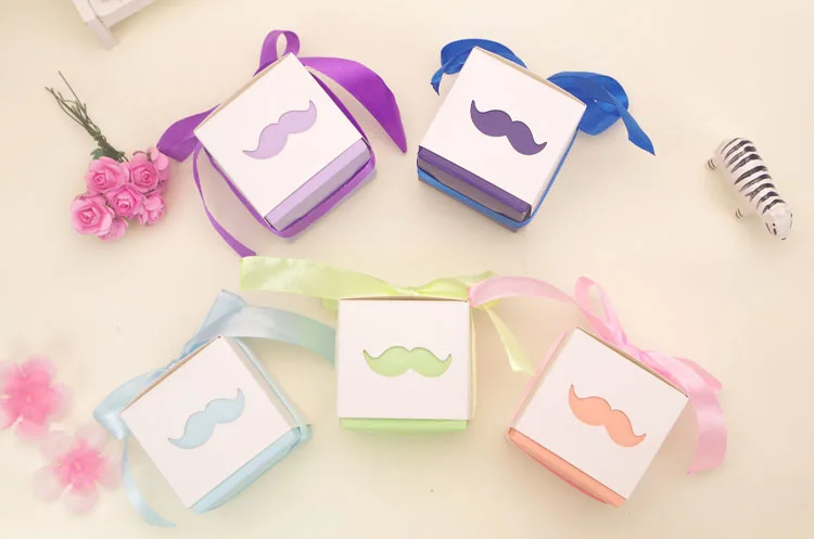 

100pcs Hollow Mustache Wedding Gift Candy Box With Ribbon Baby Shower Birthday Christmas Gift Packaging Paper Box Party Supplies