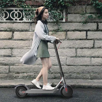 

250W Electric Scooter Ultralight Skateboard Folding High Speed Electric Scooters 25km/h For Adult Grey 8.5inches Tire E-Scooter