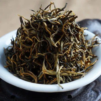 

2020 China Yunnan Fengqing Dianhong Golden Silk Black Tea for Clear Heat Warm Stomach and Poria Cocos