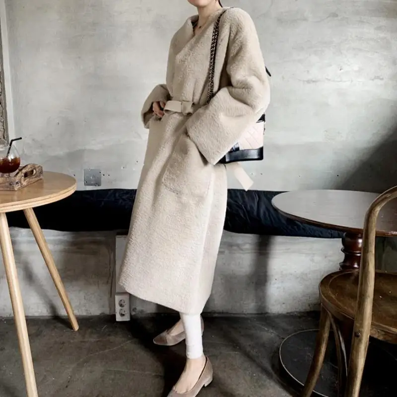 GetSpring Women Coat Deerskin Lamb Fur Coat