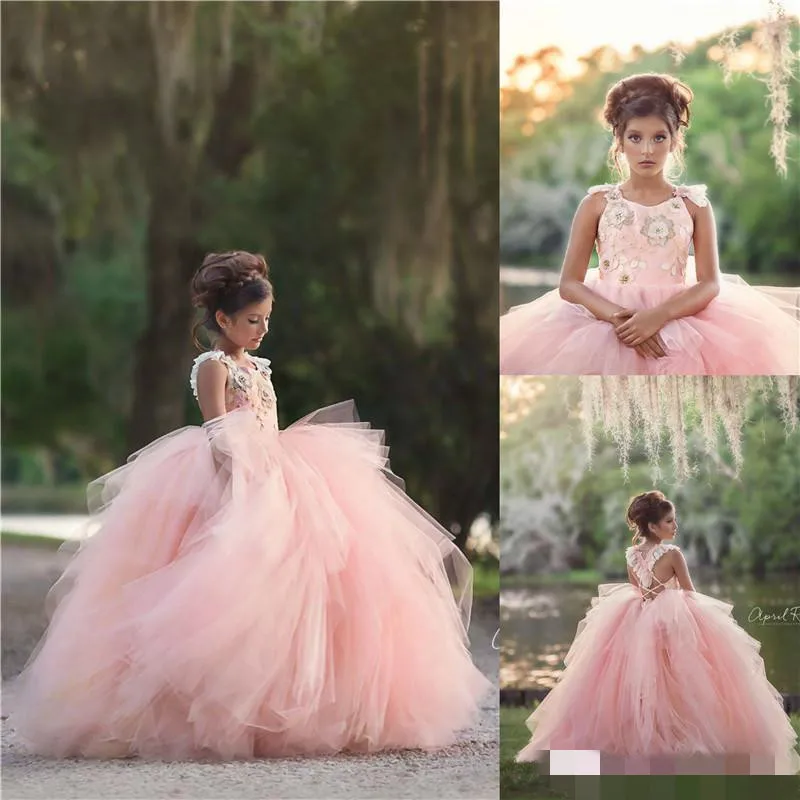 Mooie Roze Prinses Meisjes Pageant Jurken 2019 Baljurk Applicaties Spaghettibandjes Lagen Lange Kids Formele Gowns Verjaardag Prom Mooie Roze Prinses Meisjes Pageant Jurken 2019 Baljurk Applicaties Spaghettibandjes Lagen Lange Kids Formele Gowns Verjaardag Prom