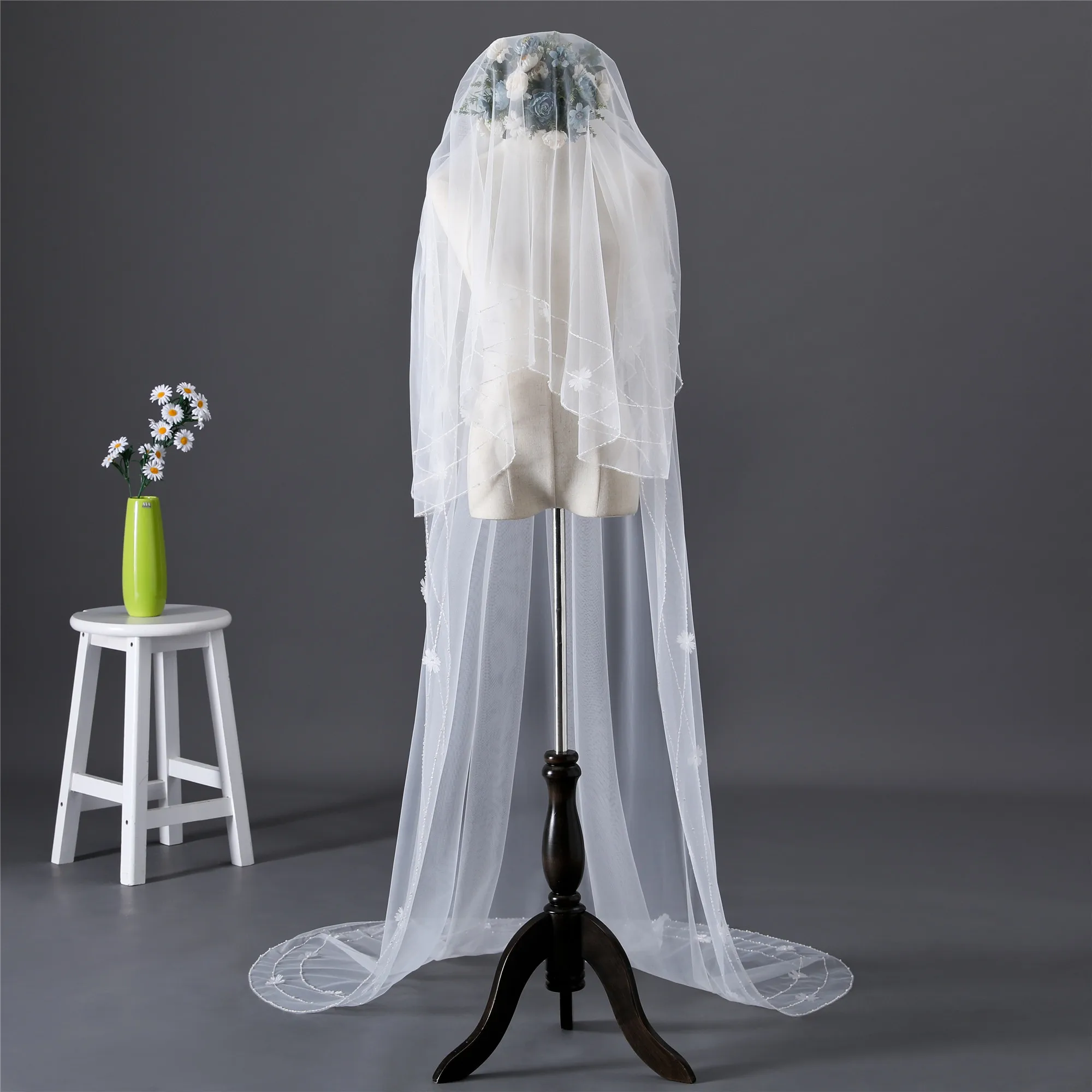 Erosebridal Новое поступление Соборная вуаль для невесты 3 ярда с бусинами по краям вуаль Длинная женская свадебная белая вуаль Индивидуальный размер