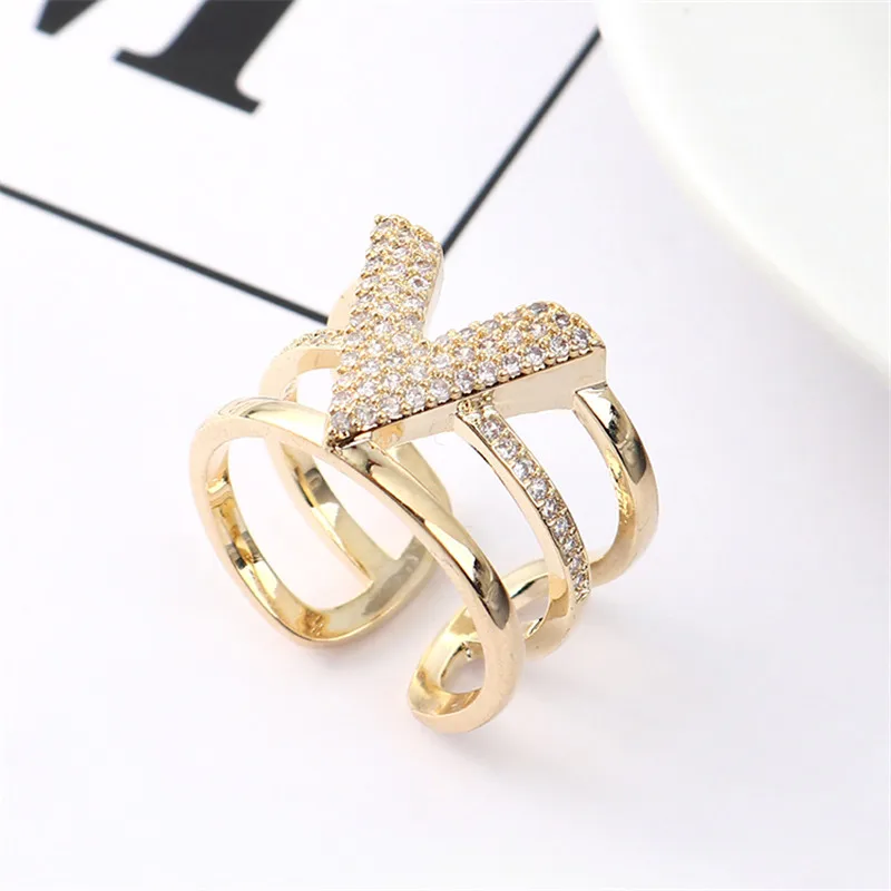 

Ms Betti AAA cubic zirconia V shape ring gold color plating for fashion women jewelries gifts Brand new
