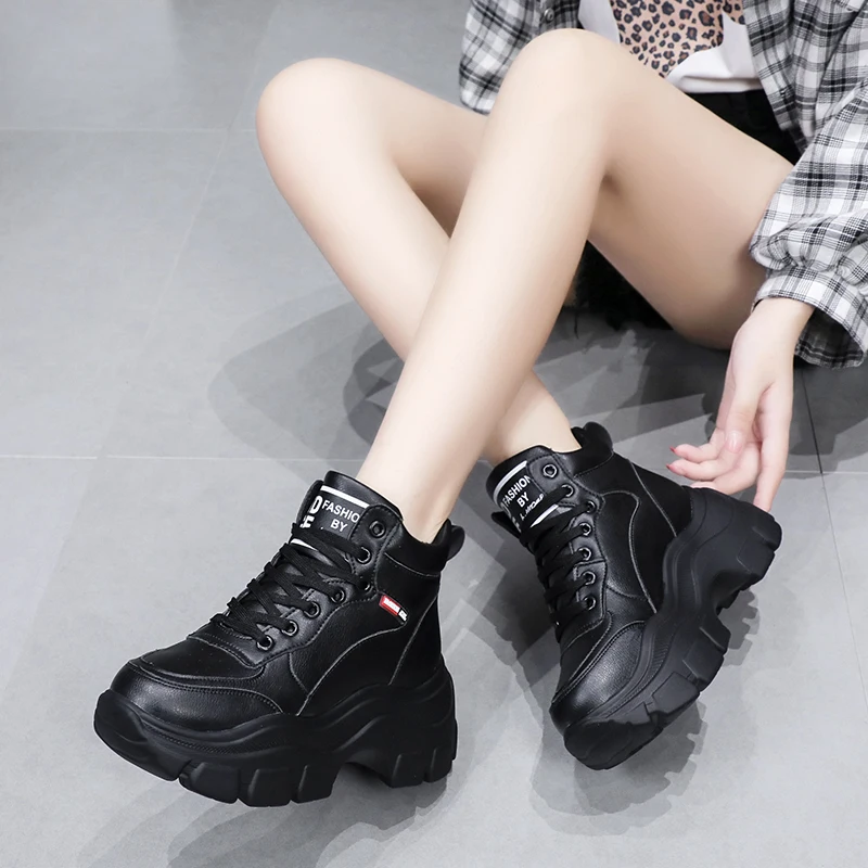 Compra Zapatillas de deporte con plataforma para Mujer, Botines de Cuero de  moda, color blanco y negro, Botas Punk, zapatos planos para Mujer en la  tienda en línea TRY JADE Official Store