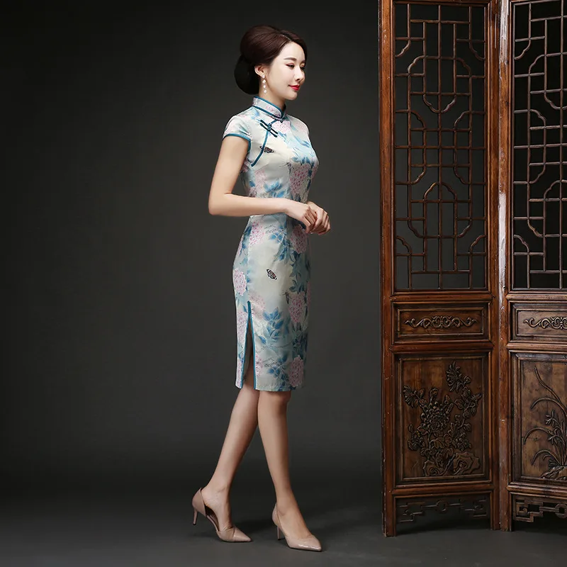 

Printed Rayon Lady Knee Length Cheongsam Summer Elegant Evening Dress Traditional Chinese Style Stage Show Qipao M-4XL