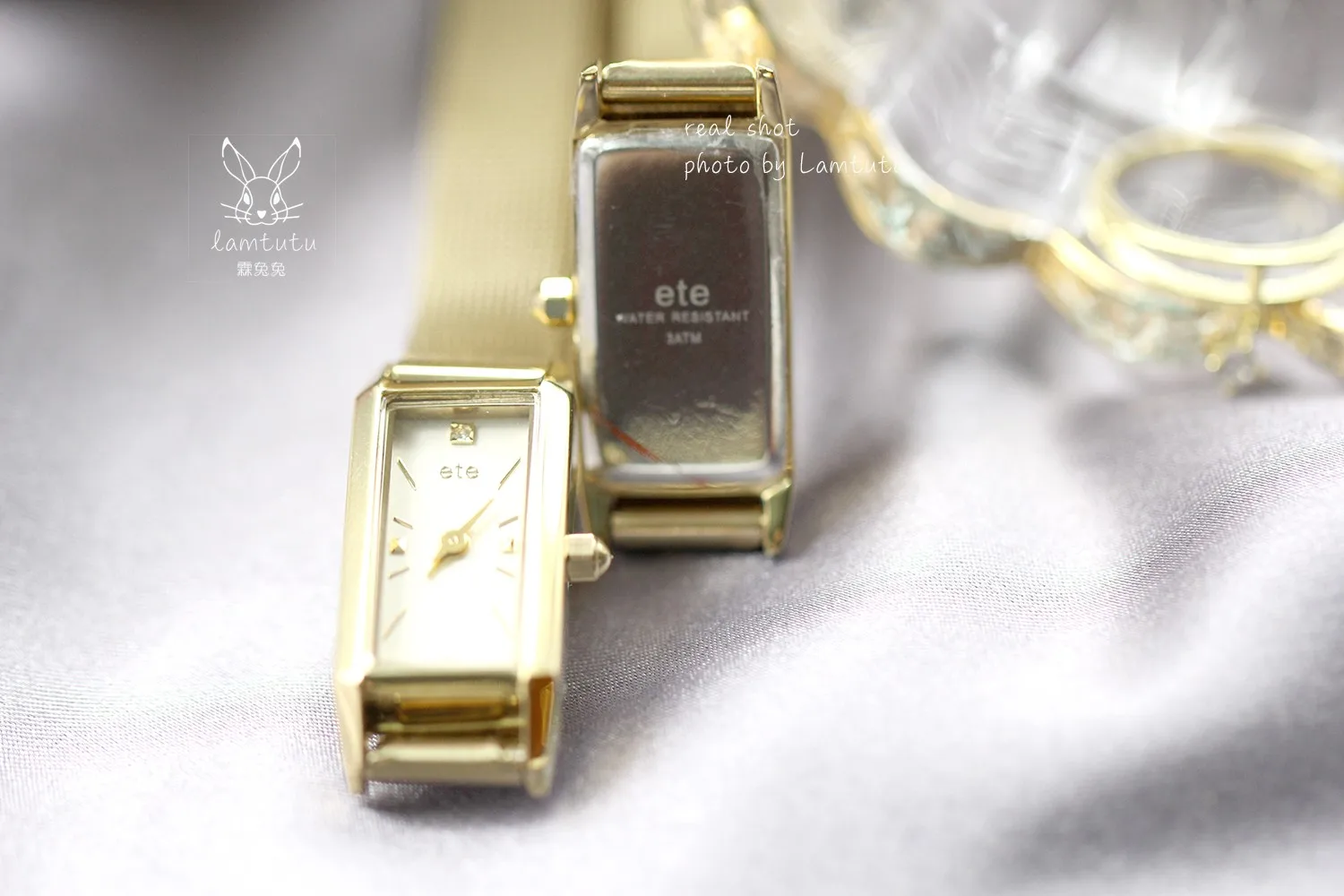 Маленькие квадратные маленькие золотые часы простые темпераментные японские Ретро прямоугольные часы женские часы из нержавеющей стали