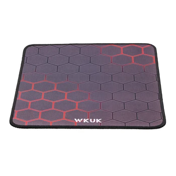 

Gaming Mouse Pad Rubber Mouse Pad Anti-skid Wear-resistant Mouse Pad with Locking Edge Design for Office Optical Mouse Mat