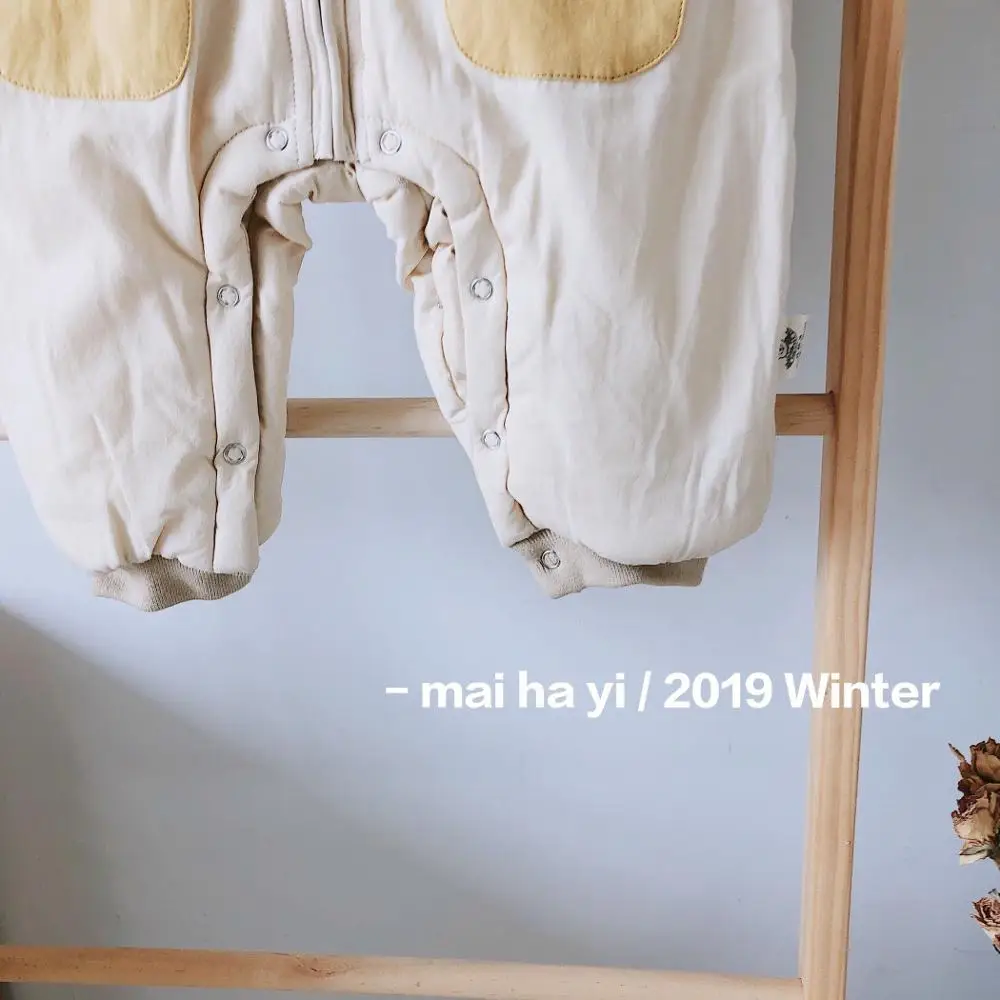 

Bread Superman baby clothes winter thick cotton clothing 0-3 male baby onesies winter clothes out of the clothes for 6 months