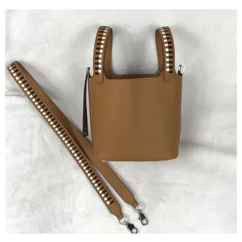 

New Leather Palm-print Kraft Basket Bag Woven Bucket Bag
