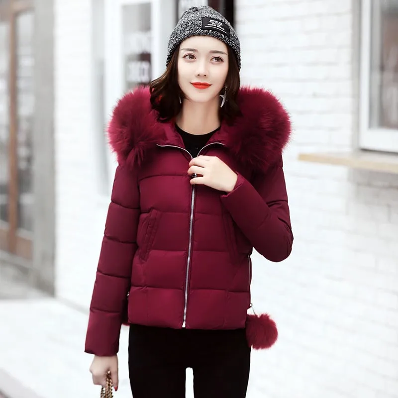 Короткое Стильное женское пуховое пальто с подкладкой, зимняя куртка с меховым капюшоном, Женская парка, облегающая женская парка, зимняя женская куртка - Цвет: Red