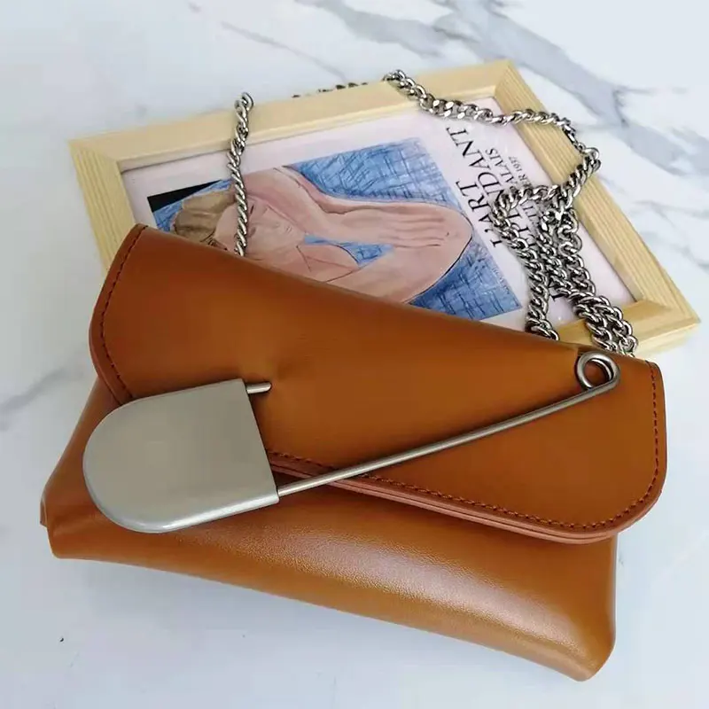 brown Новинка осень зима женские модные карманные цепи ремней черные коричневые модные ремни из ПУ очень милые странные вещи - Цвет: brown