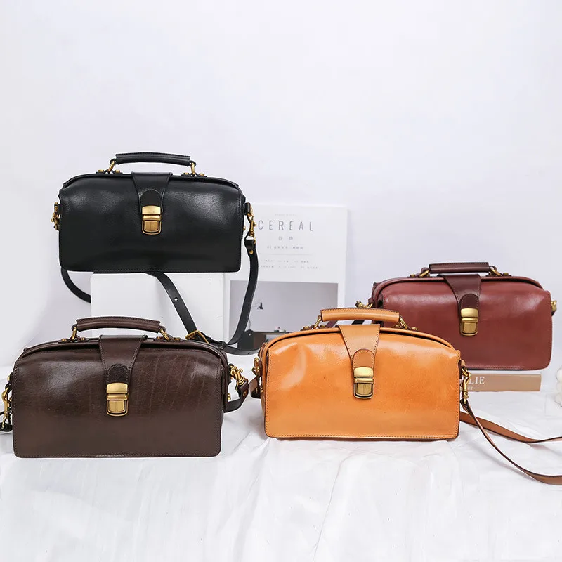 

New retro leather shoulder messenger bag European and American natural leather handbag large capacity Boston bag