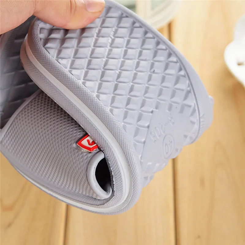 Summer Sandals Slippers Pantuflas Chinelo Masculino Chanclas Flat Bath Slippers Hombre Men Solid Indoor & Outdoor EVA PVC Insole