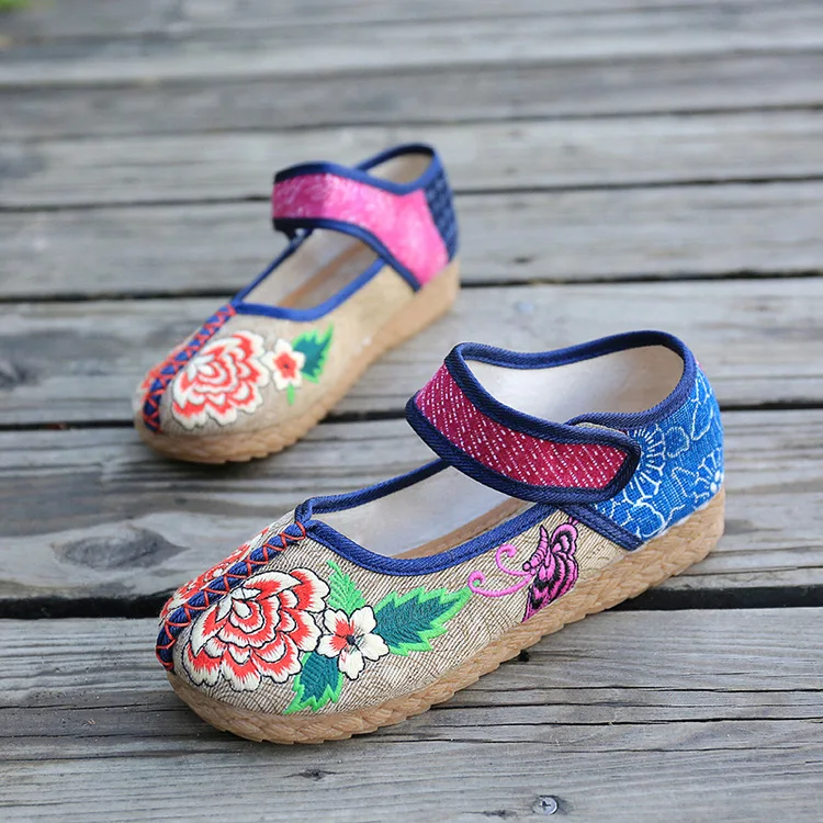 

2018 Spring And Summer New Style Ethnic Embroidery Cloth Shoes Big Head Shoes Flat Top Shoes Cotton Cloth Low-cut Shoes