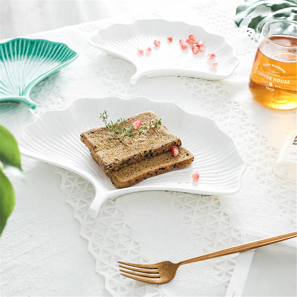 Креативная керамическая тарелка зеленый белый лист форма десерт хлеб фрукты блюда духи ювелирные изделия лоток для хранения посуда украшение дома